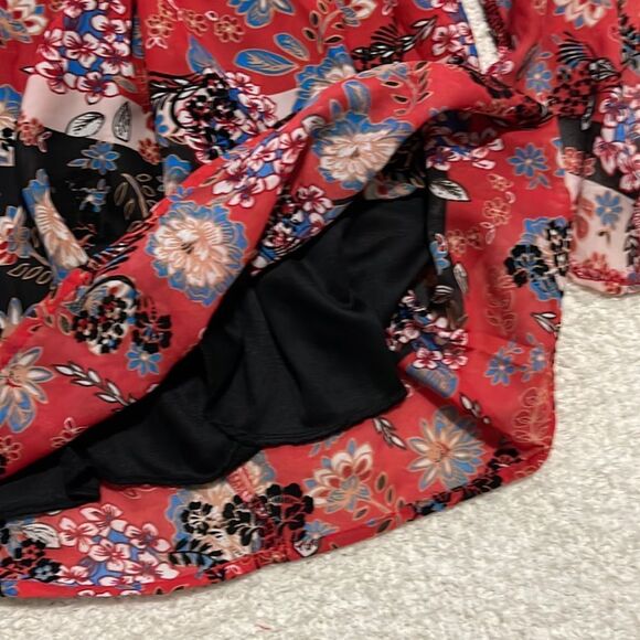 NWT- Charlotte Russe- XS. Off shoulder velvet floral print dress - Picture 6 of 9